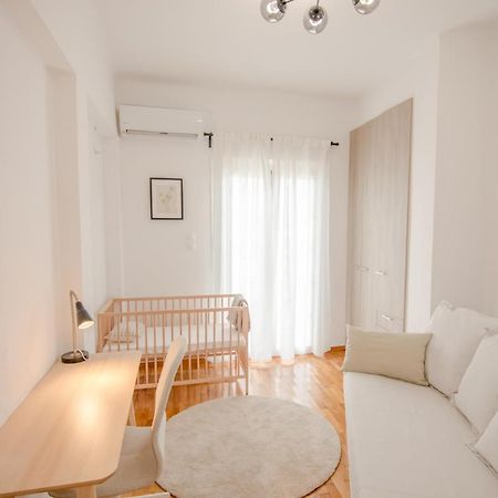 In The Shadow Of Acropolis - Spacious & Lovely Apt Athens Luaran gambar
