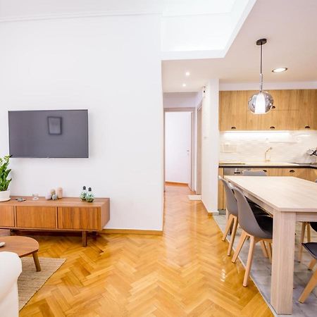 In The Shadow Of Acropolis - Spacious & Lovely Apt Athens Luaran gambar