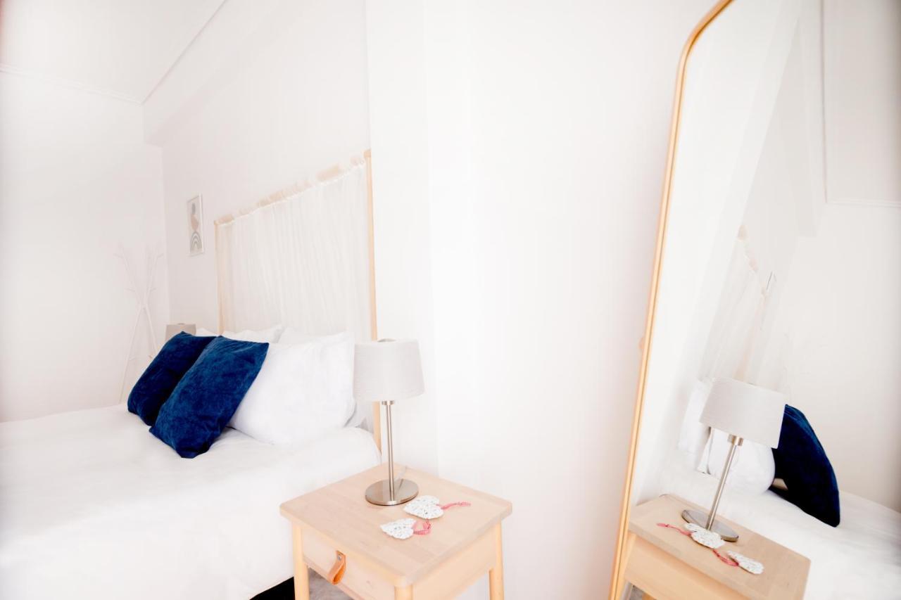 In The Shadow Of Acropolis - Spacious & Lovely Apt Athens Luaran gambar