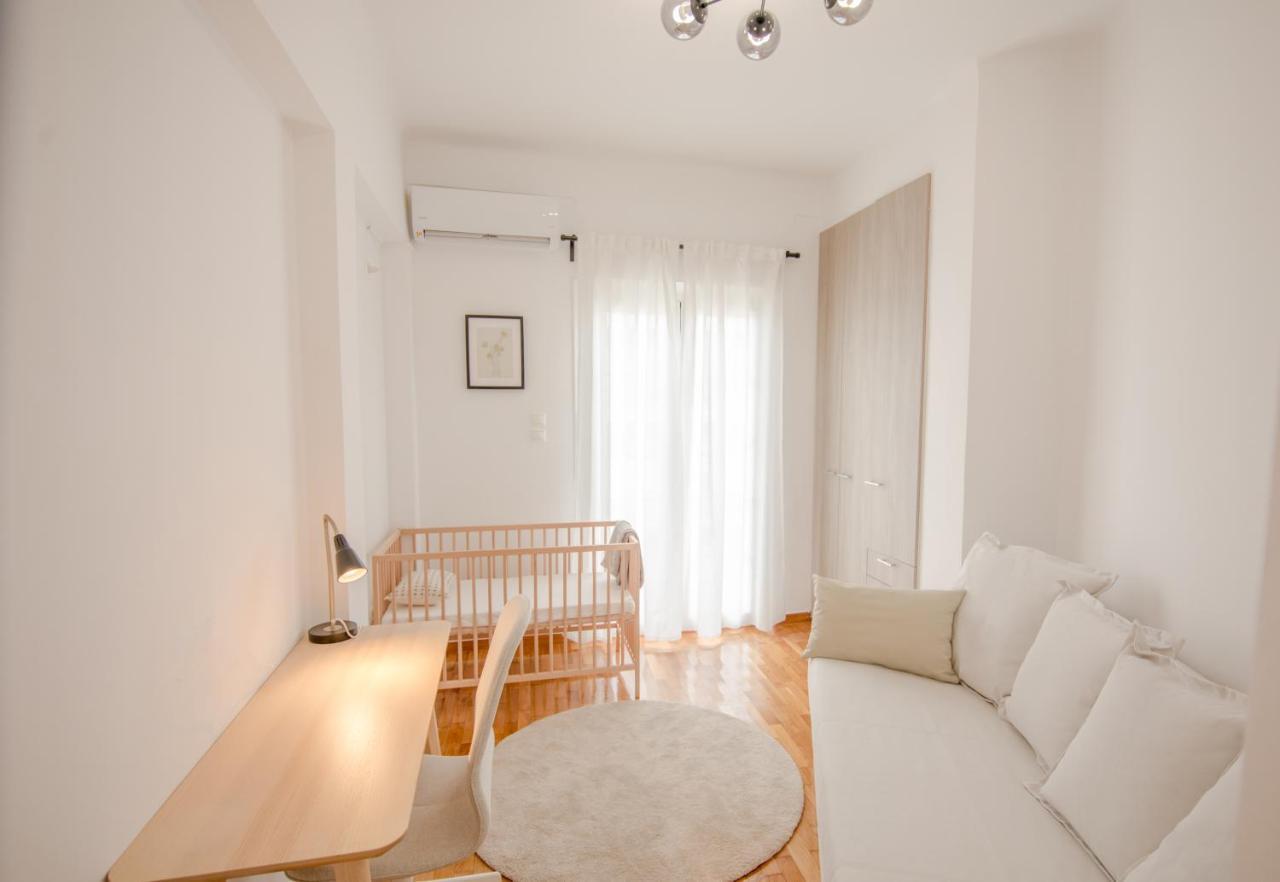 In The Shadow Of Acropolis - Spacious & Lovely Apt Athens Luaran gambar