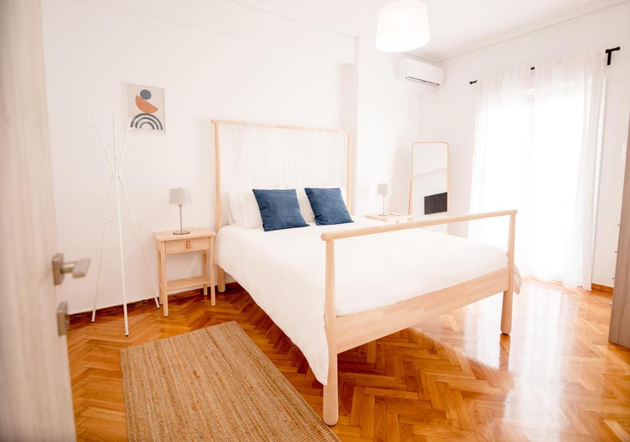 In The Shadow Of Acropolis - Spacious & Lovely Apt Athens Luaran gambar