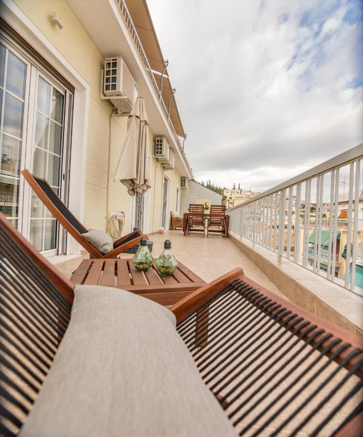 In The Shadow Of Acropolis - Spacious & Lovely Apt Athens Luaran gambar