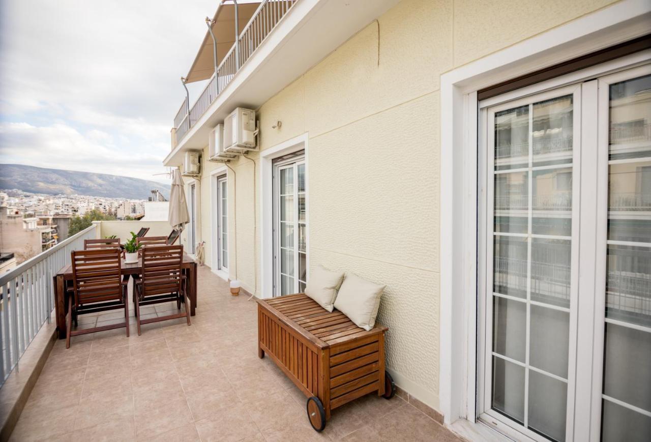 In The Shadow Of Acropolis - Spacious & Lovely Apt Athens Luaran gambar