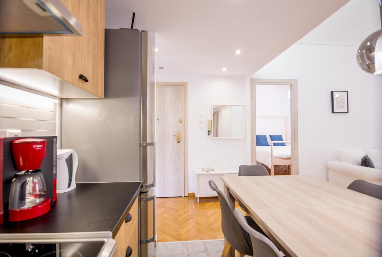 In The Shadow Of Acropolis - Spacious & Lovely Apt Athens Luaran gambar