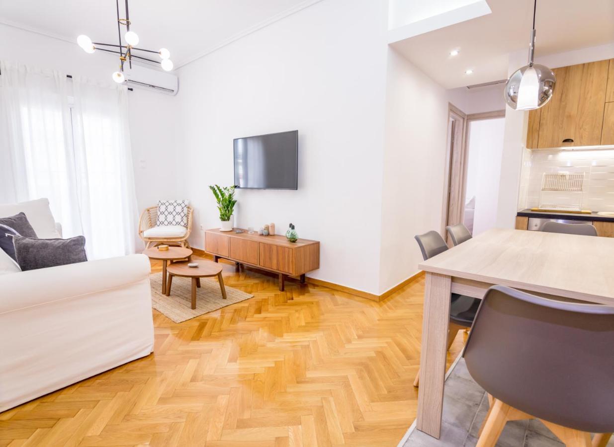 In The Shadow Of Acropolis - Spacious & Lovely Apt Athens Luaran gambar