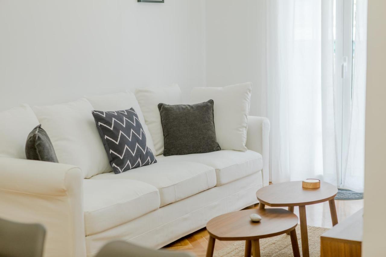 In The Shadow Of Acropolis - Spacious & Lovely Apt Athens Luaran gambar